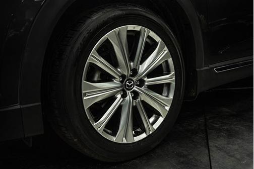 2023 Mazda CX-9 Signature
