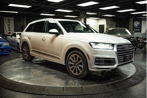 2019 Audi Q7 55 Premium Plus