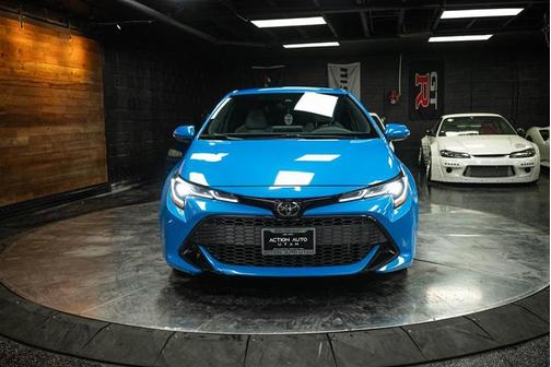 2020 Toyota Corolla Hatchback SE