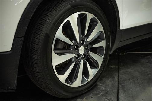 White 2022 Buick Encore Preferred