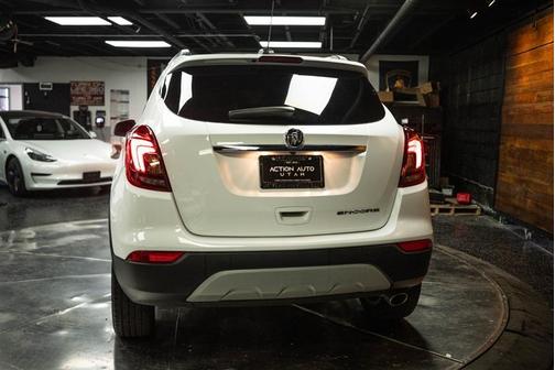 White 2022 Buick Encore Preferred