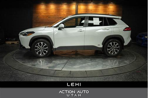 2023 Toyota Corolla Cross Hybrid SE