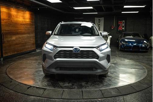 2022 Toyota RAV4 Hybrid LE