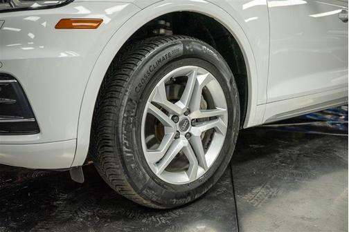 2018 Audi Q5 2.0T Premium Plus