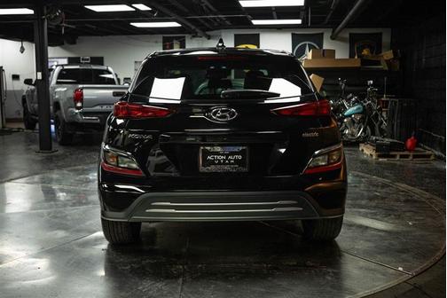 Black 2023 Hyundai KONA EV SEL