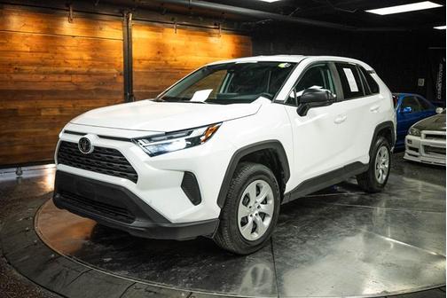 2024 Toyota RAV4 LE