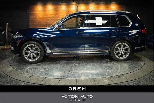 Blue 2021 BMW X7 xDrive40i