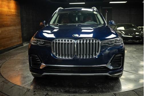 Blue 2021 BMW X7 xDrive40i