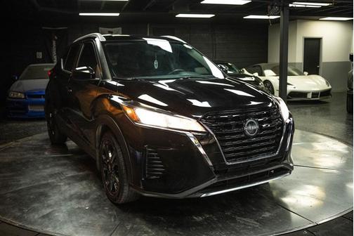 2023 Nissan Kicks SV
