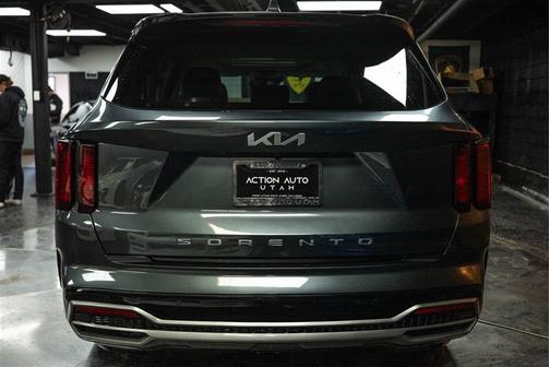 2022 Kia Sorento S