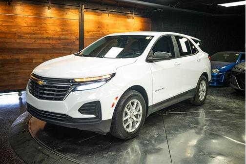 White 2023 Chevrolet Equinox LS