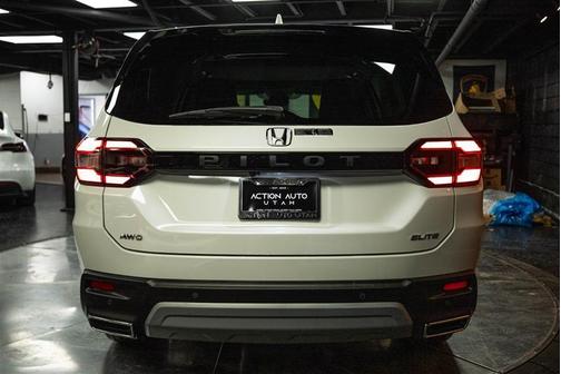 2025 Honda Pilot Elite