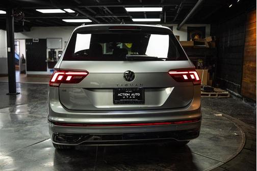 2022 Volkswagen Tiguan 2.0T SE R-Line Black