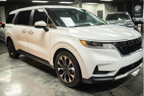 2022 Kia Carnival EX