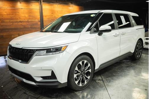 2022 Kia Carnival EX