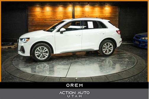 2025 Audi Q3 45 S line Premium