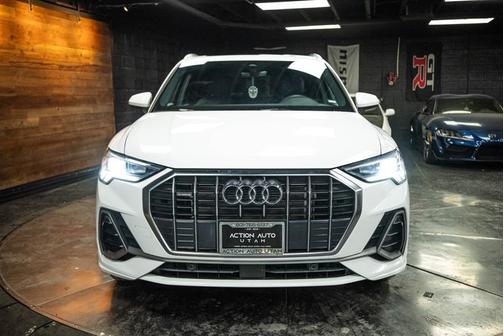 2025 Audi Q3 45 S line Premium