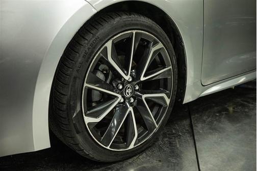 2020 Toyota Corolla Hatchback XSE