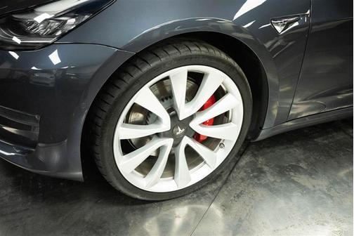 2019 Tesla Model 3 Long Range