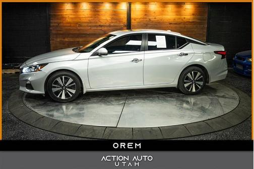 2022 Nissan Altima 2.5 SV