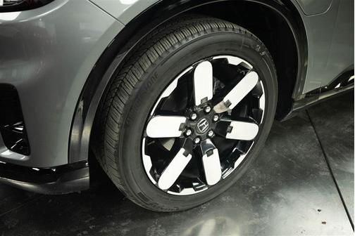 Silver 2024 Honda Prologue Elite