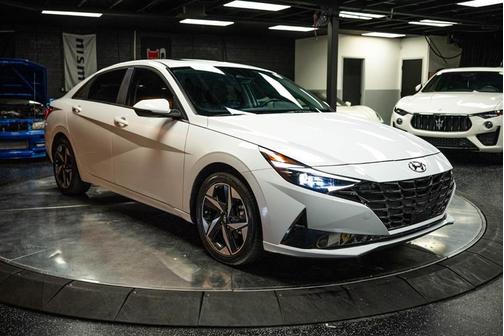 2022 Hyundai ELANTRA HEV Limited
