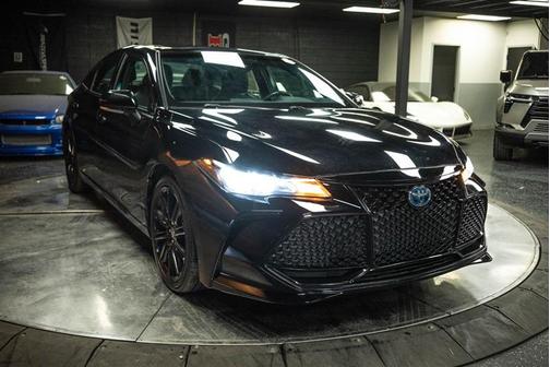 2022 Toyota Avalon Hybrid XSE Nightshade