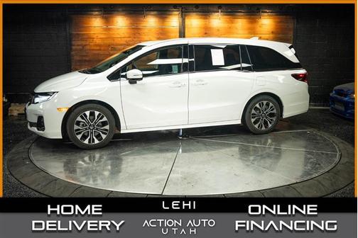 White 2026 Honda Odyssey Elite