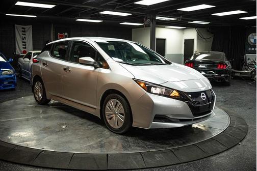 2025 Nissan Leaf S