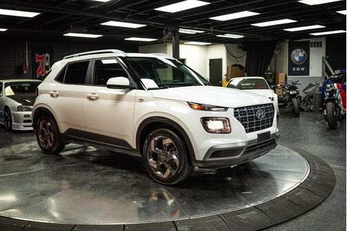 2022 Hyundai VENUE SEL