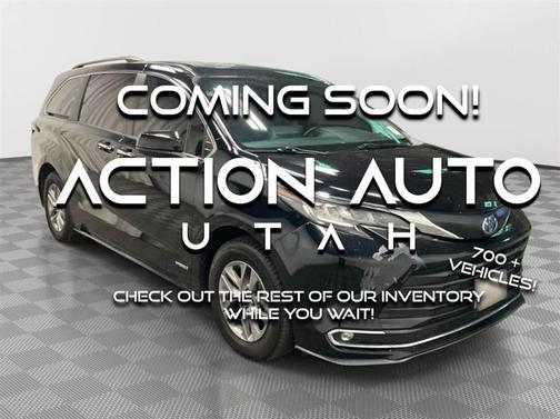 Black 2021 Toyota Sienna XLE
