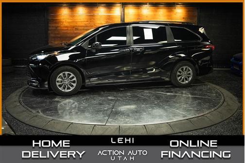 Black 2021 Toyota Sienna XLE