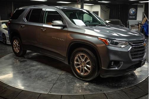 2021 Chevrolet Traverse LT Cloth