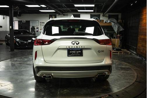 2023 INFINITI QX50 Luxe