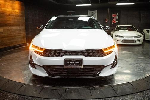 2022 Kia K5 GT-Line