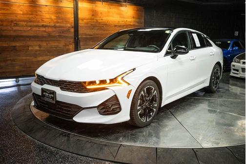 2022 Kia K5 GT-Line
