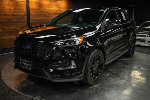 2022 Ford Edge ST