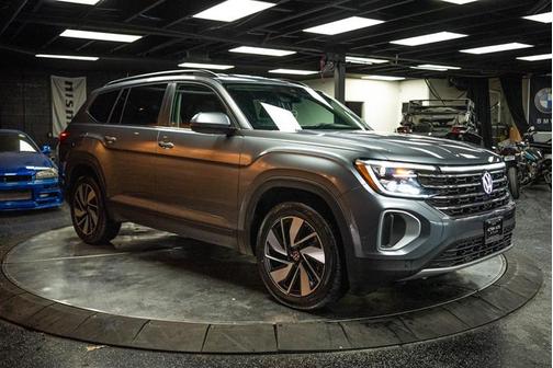 2024 Volkswagen Atlas 2.0T SE