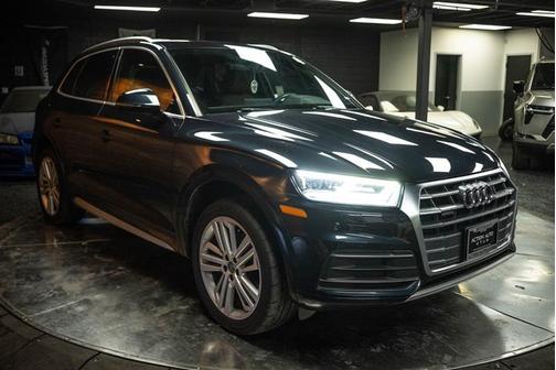 Moonlight Blue Metallic 2020 Audi Q5 40 Premium Plus