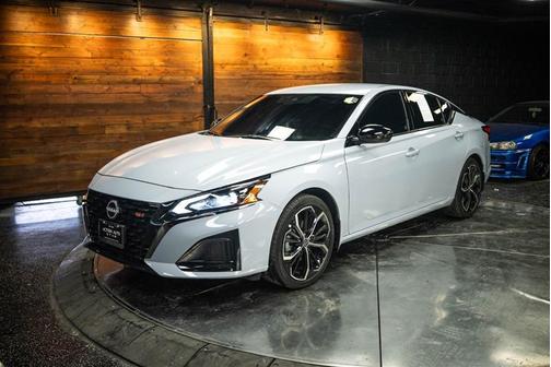 Gray Sky Pearl 2025 Nissan Altima SR