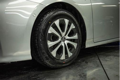 2021 Toyota Prius XLE