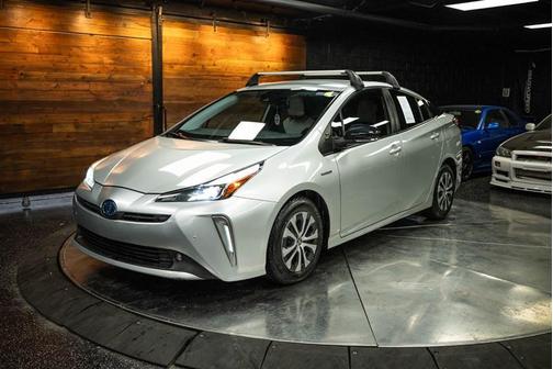 2021 Toyota Prius XLE