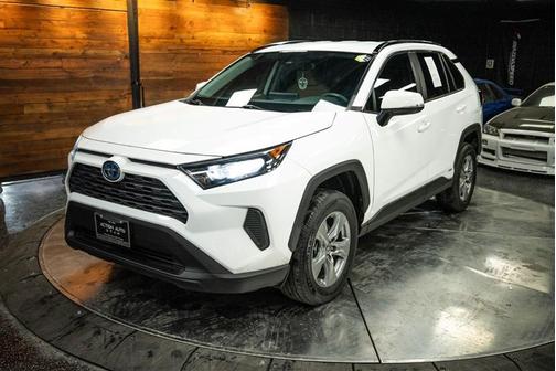 2022 Toyota RAV4 Hybrid LE