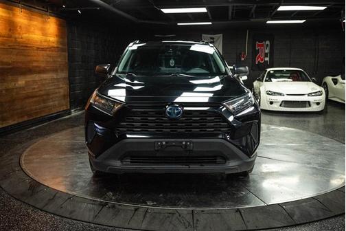 2022 Toyota RAV4 Hybrid LE