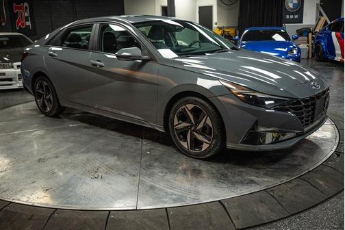 2021 Hyundai ELANTRA Limited