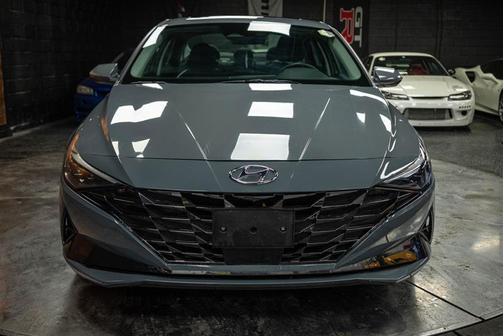 2021 Hyundai ELANTRA Limited