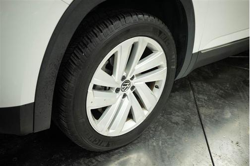 Pure White 2021 Volkswagen Atlas 3.6 V6 SEL