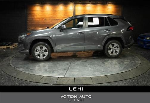 2022 Toyota RAV4 Hybrid LE