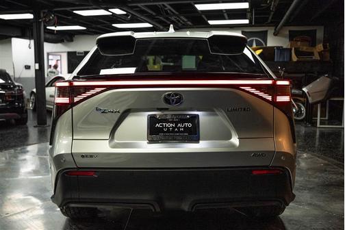 2024 Toyota bZ4X Limited