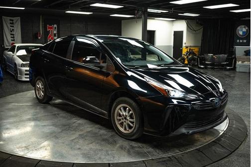 2021 Toyota Prius L